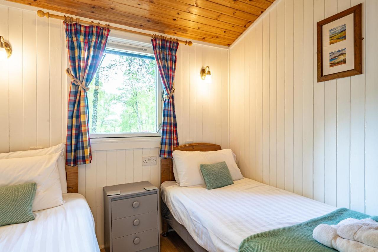 Heather Lodge 10 With Hot Tub Belladrum Buitenkant foto